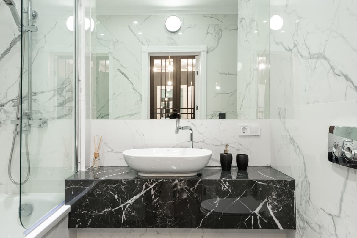 Countertops for kitchens and bathrooms
